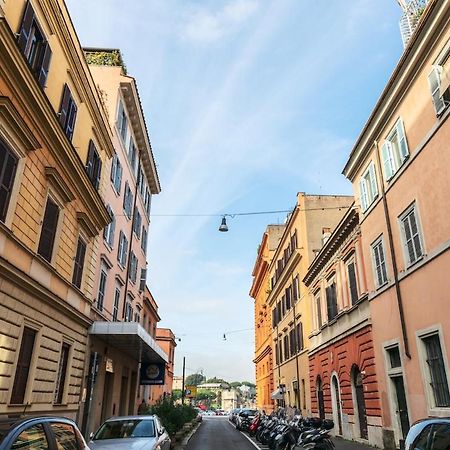 Style Apartment Julia 50 Mt From Colosseum Экстерьер фото